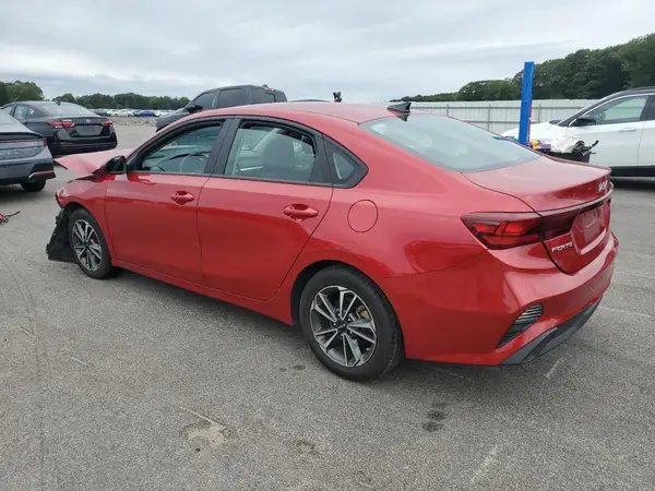3KPF24AD5PE581915 2023 KIA FORTE - Image 2