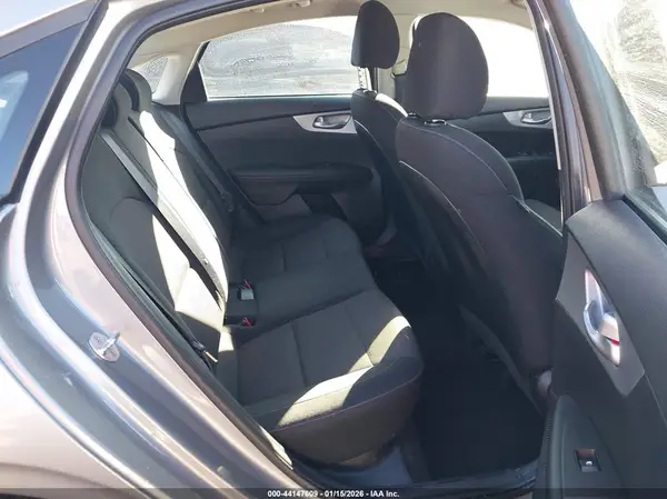 3KPF24AD5PE582353 2023 KIA FORTE - Image 8