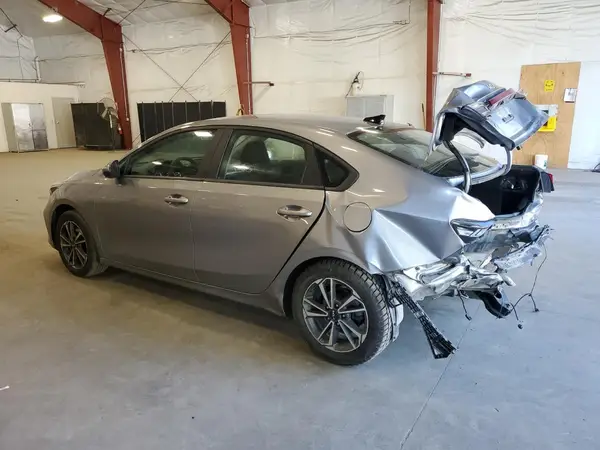 3KPF24AD5PE582370 2023 KIA FORTE - Image 2