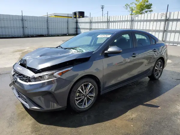 3KPF24AD5PE584880 2023 KIA FORTE - Image 1