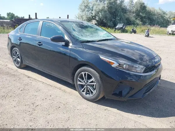 3KPF24AD5PE592297 2023 KIA FORTE - Image 1
