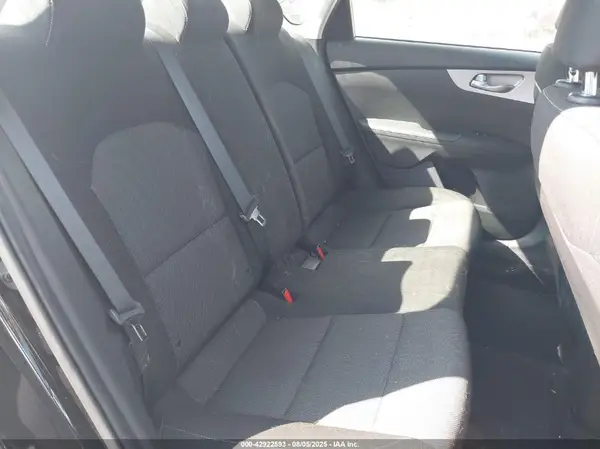 3KPF24AD5PE592297 2023 KIA FORTE - Image 8