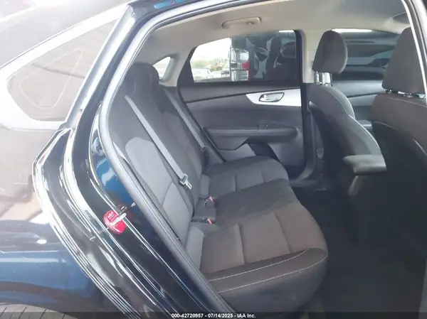 3KPF24AD5PE597841 2023 KIA FORTE - Image 8