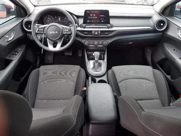 3KPF24AD5PE598066 2023 KIA FORTE - Image 8