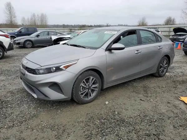 3KPF24AD5PE598455 2023 KIA FORTE - Image 1