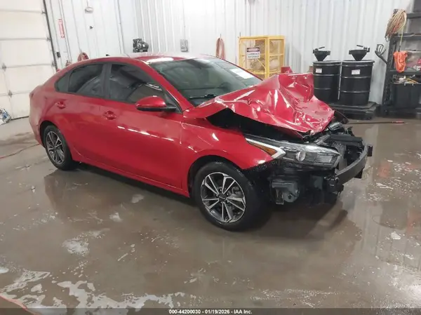 3KPF24AD5PE598472 2023 KIA FORTE - Image 1
