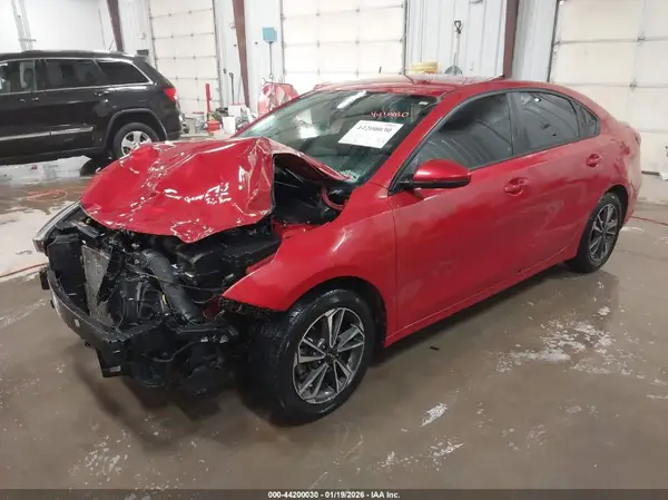 3KPF24AD5PE598472 2023 KIA FORTE - Image 2