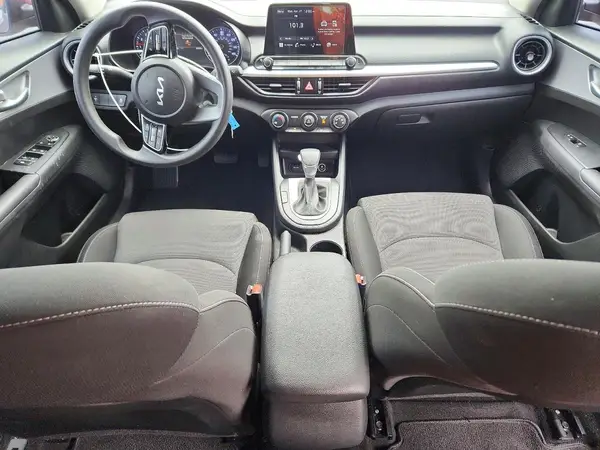 3KPF24AD5PE598617 2023 KIA FORTE - Image 8