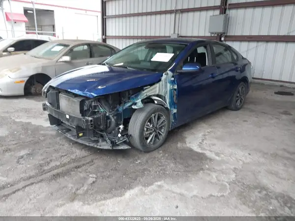 3KPF24AD5PE601144 2023 KIA FORTE - Image 2