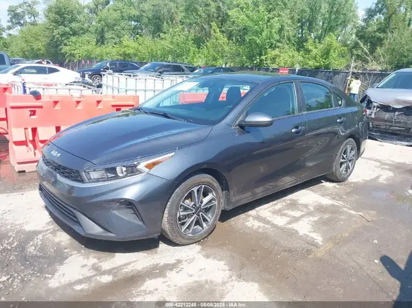 3KPF24AD5PE601547 2023 KIA FORTE - Image 2