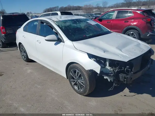 3KPF24AD5PE602133 2023 KIA FORTE - Image 1