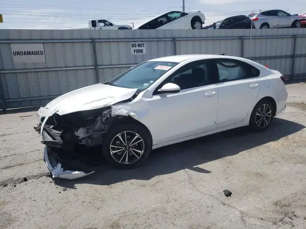 3KPF24AD5PE603993 2023 KIA FORTE - Image 1