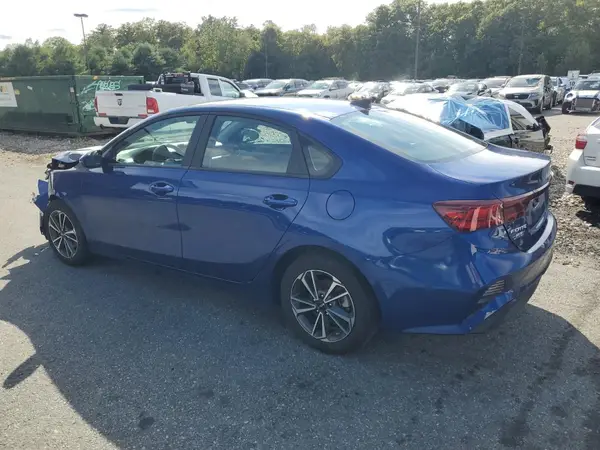 3KPF24AD5PE605095 2023 KIA FORTE - Image 2