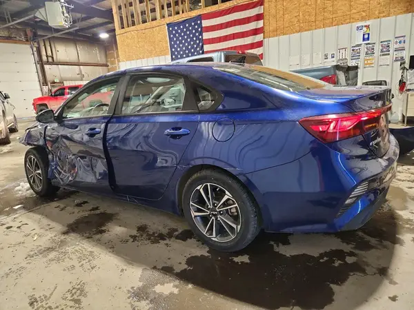 3KPF24AD5PE607719 2023 KIA FORTE - Image 2