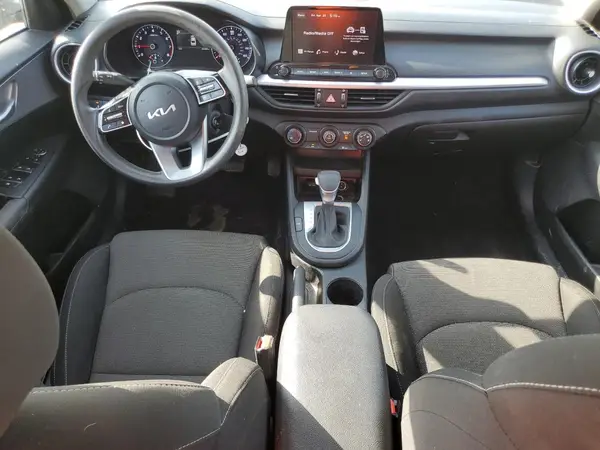 3KPF24AD5PE607932 2023 KIA FORTE - Image 8
