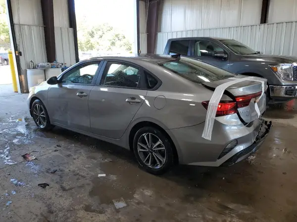 3KPF24AD5PE608157 2023 KIA FORTE - Image 2