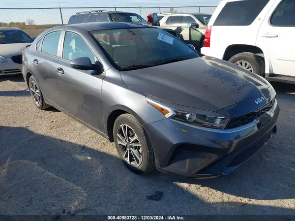 3KPF24AD5PE609924 2023 KIA FORTE - Image 1