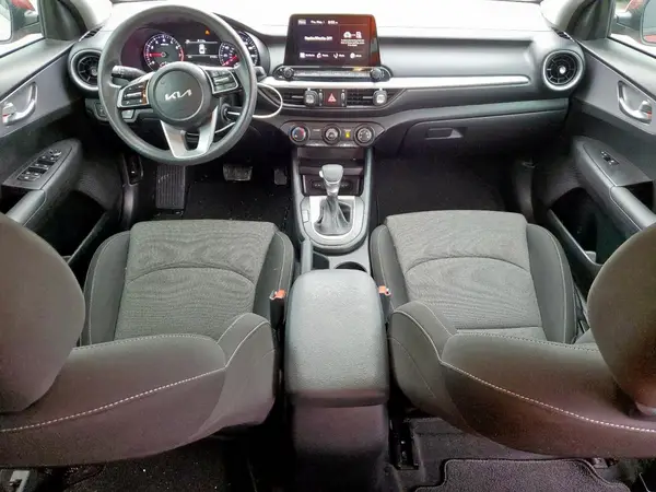3KPF24AD5PE611379 2023 KIA FORTE - Image 8