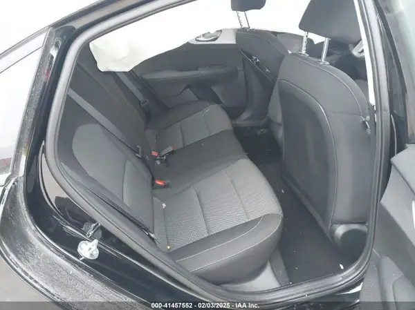 3KPF24AD5PE611981 2023 KIA FORTE - Image 8