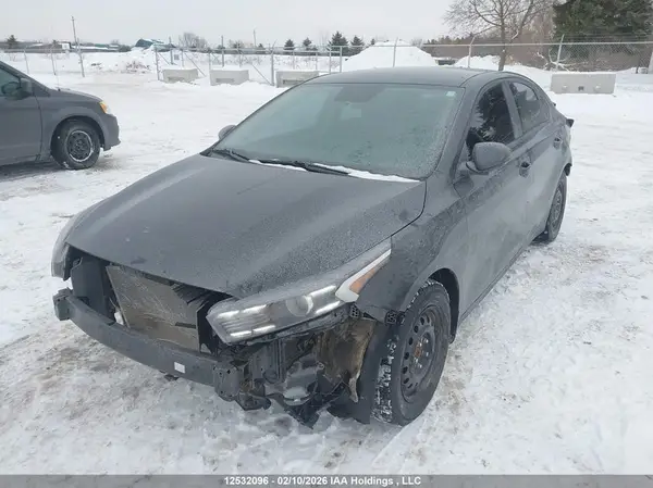 3KPF24AD5PE613262 2023 KIA FORTE - Image 2