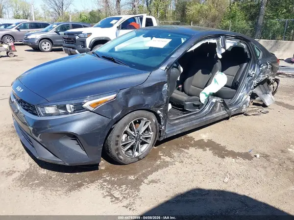 3KPF24AD5PE615027 2023 KIA FORTE - Image 2
