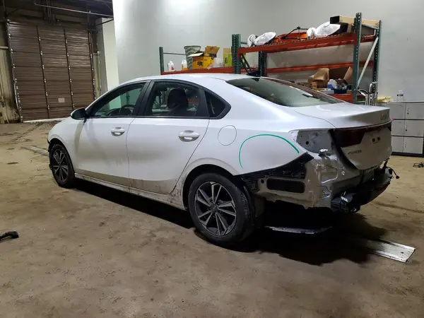 3KPF24AD5PE615156 2023 KIA FORTE - Image 2