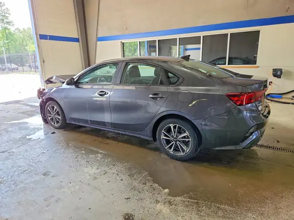 3KPF24AD5PE615190 2023 KIA FORTE - Image 2