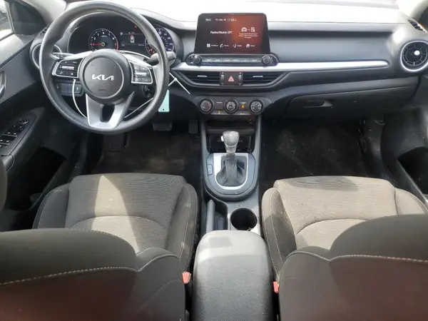 3KPF24AD5PE615223 2023 KIA FORTE - Image 8