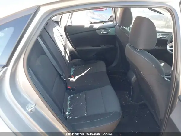 3KPF24AD5PE616176 2023 KIA FORTE - Image 8