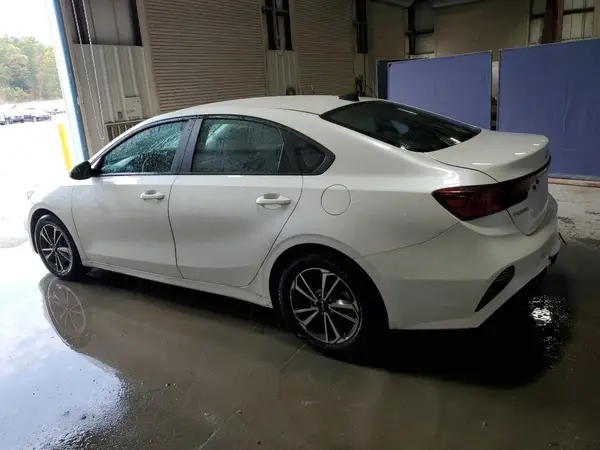 3KPF24AD5PE616288 2023 KIA FORTE - Image 2