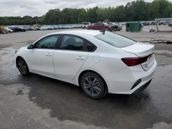 3KPF24AD5PE616372 2023 KIA FORTE - Image 2