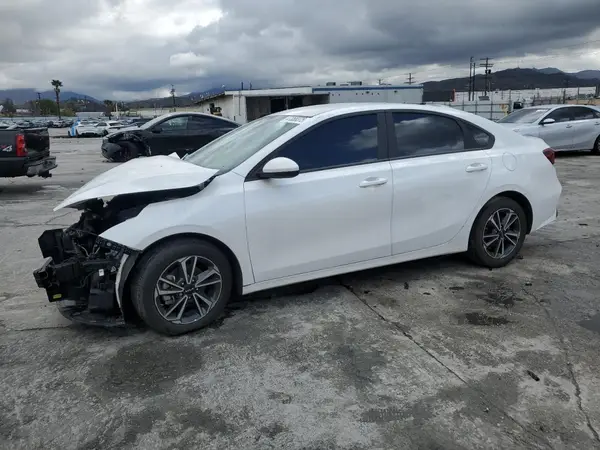 3KPF24AD5PE617585 2022 KIA FORTE - Image 1
