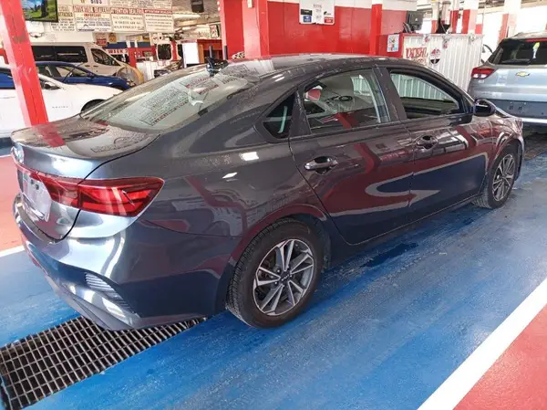 3KPF24AD5PE619885 2023 KIA FORTE - Image 2