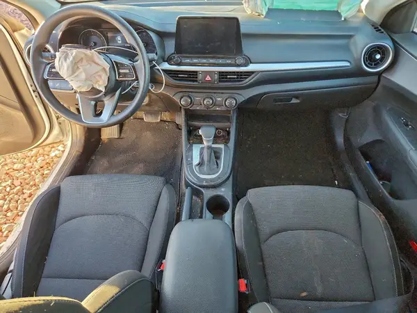 3KPF24AD5PE620101 2023 KIA FORTE - Image 8