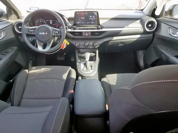 3KPF24AD5PE621930 2023 KIA FORTE - Image 8