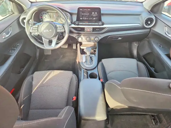 3KPF24AD5PE623662 2023 KIA FORTE - Image 8