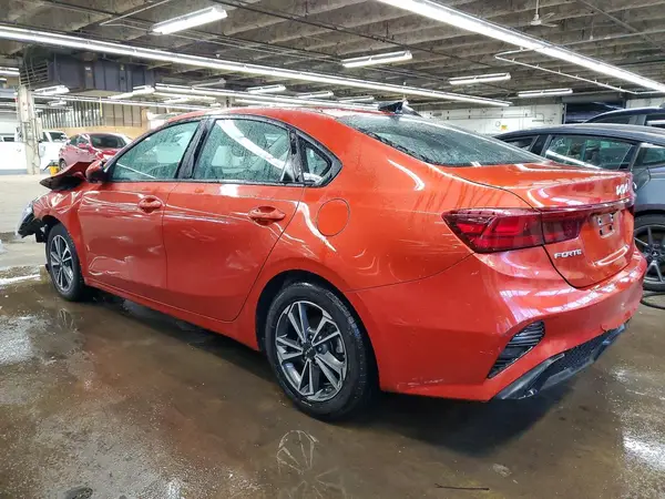 3KPF24AD5PE625752 2023 KIA FORTE - Image 2