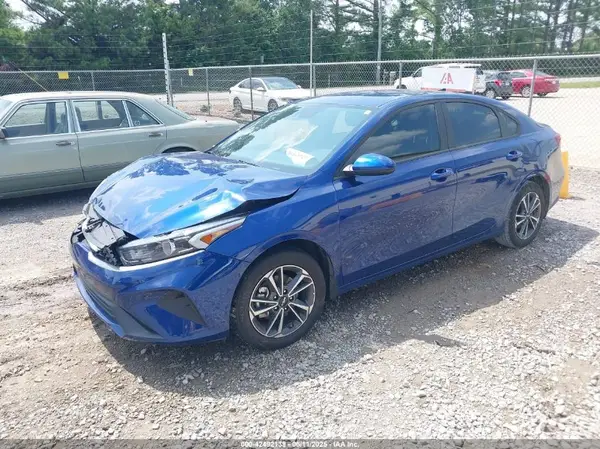 3KPF24AD5PE626593 2023 KIA FORTE - Image 2