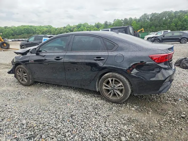 3KPF24AD5PE627985 2023 KIA FORTE - Image 2