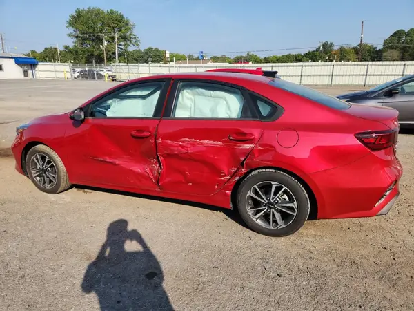3KPF24AD5PE629185 2023 KIA FORTE - Image 2