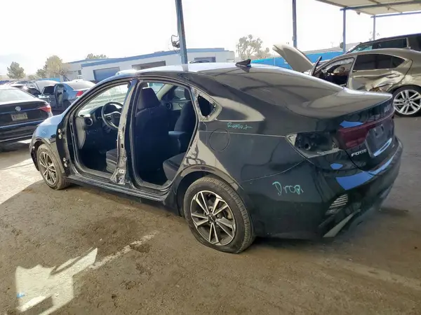 3KPF24AD5PE633107 2023 KIA FORTE - Image 2