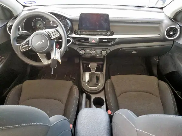3KPF24AD5PE637397 2023 KIA FORTE - Image 8