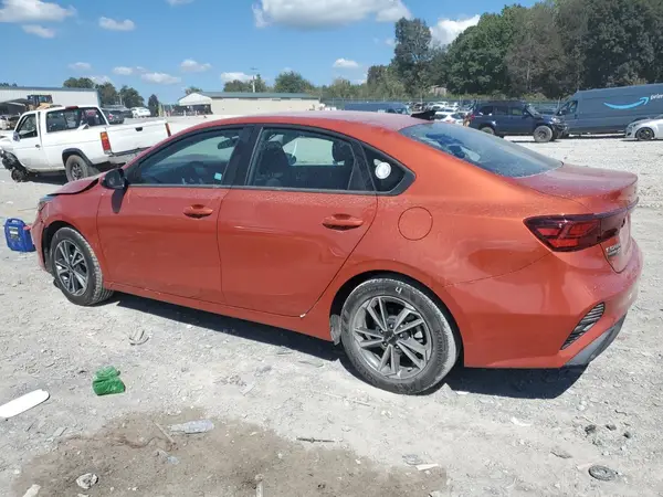3KPF24AD5PE638419 2023 KIA FORTE - Image 2