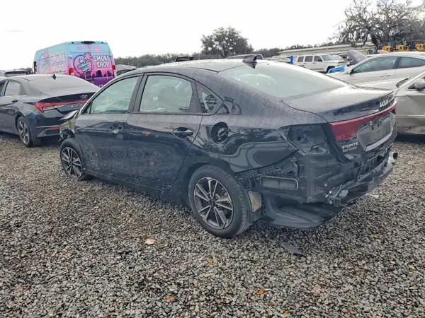 3KPF24AD5PE641921 2023 KIA FORTE - Image 2