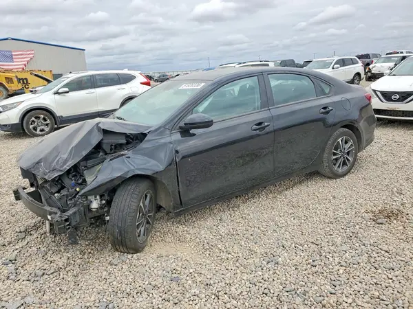 3KPF24AD5PE642759 2023 KIA FORTE - Image 1