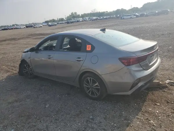 3KPF24AD5PE644284 2023 KIA FORTE - Image 2