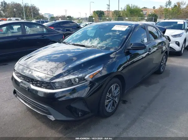 3KPF24AD5PE644429 2023 KIA FORTE - Image 2