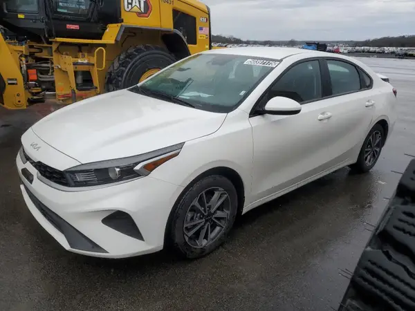 3KPF24AD5PE645886 2023 KIA FORTE - Image 1