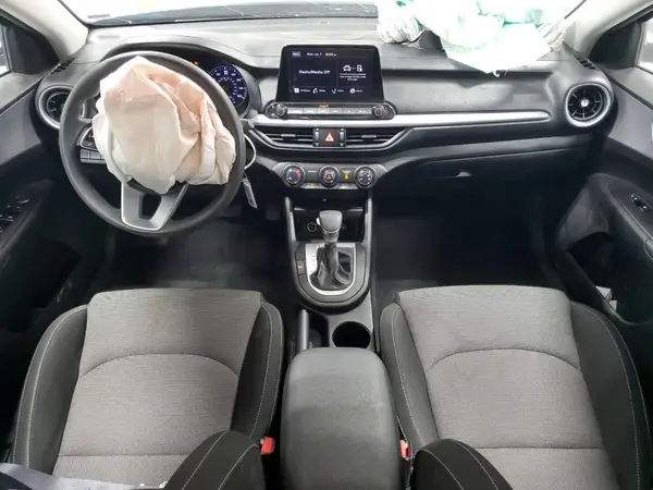 3KPF24AD5PE647329 2023 KIA FORTE - Image 8