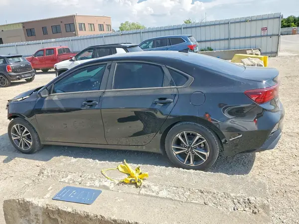 3KPF24AD5PE648237 2023 KIA FORTE - Image 2